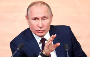 俄总统签署总统任期法案 普京可再连任两届