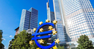 欧洲央行决定维持主导利率和购债计划不变