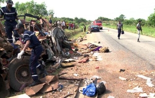 科特迪瓦发生交通事故 至少17人死亡14人受伤