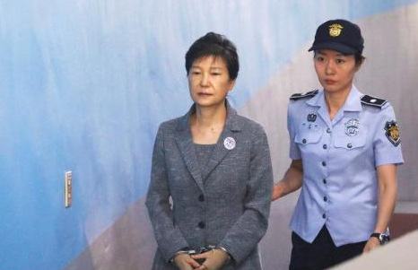 韩国前总统朴槿惠暂离看守所 外出治疗旧病