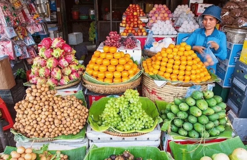 柬埔寨金边最大蔬果批发市场因疫情关闭