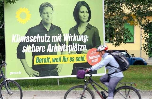德大选举行最后辩论 社民党朔尔茨民调领跑