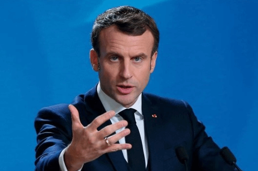 法国总统“健康通行证”二维码遭泄露