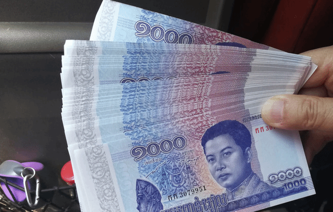 亡人节长假前夕抛售美元 柬埔寨国银推高柬币币值
