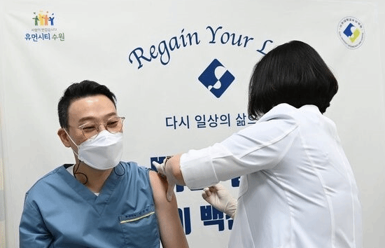 韩国完成新冠疫苗全程接种人口比例超60%