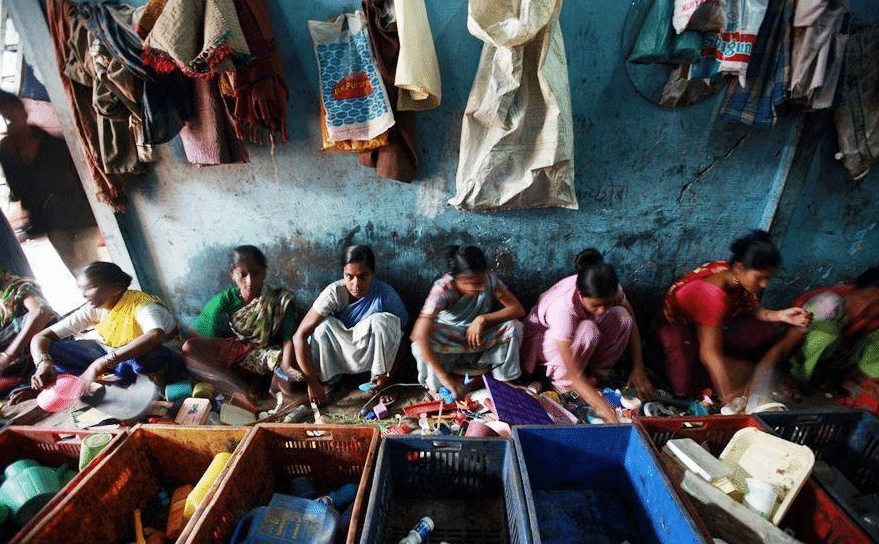 贫富差距加大 疫情对印度社会影响正逐渐显现