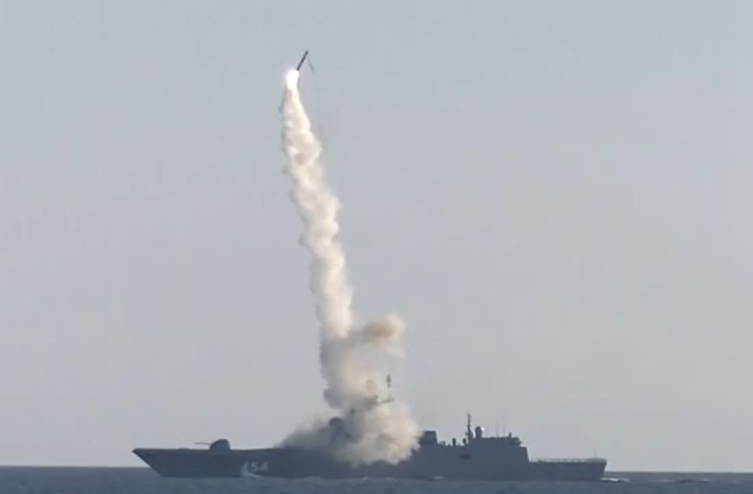 俄罗斯成功进行“锆石”高超音速巡航导弹例行试射