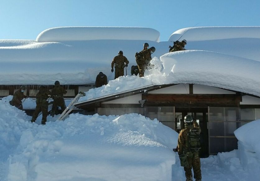 日本大范围降雪已致5人死亡多人受伤