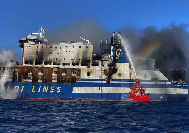 希腊海域渡轮火灾事故已致1人死亡