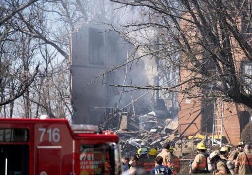 美国马里兰州一公寓楼爆炸起火致5人重伤