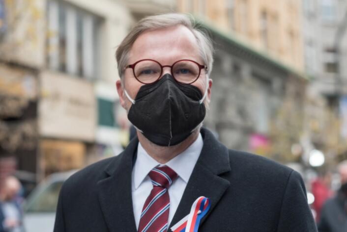 捷克总理感染新冠病毒 将按照规定隔离7天