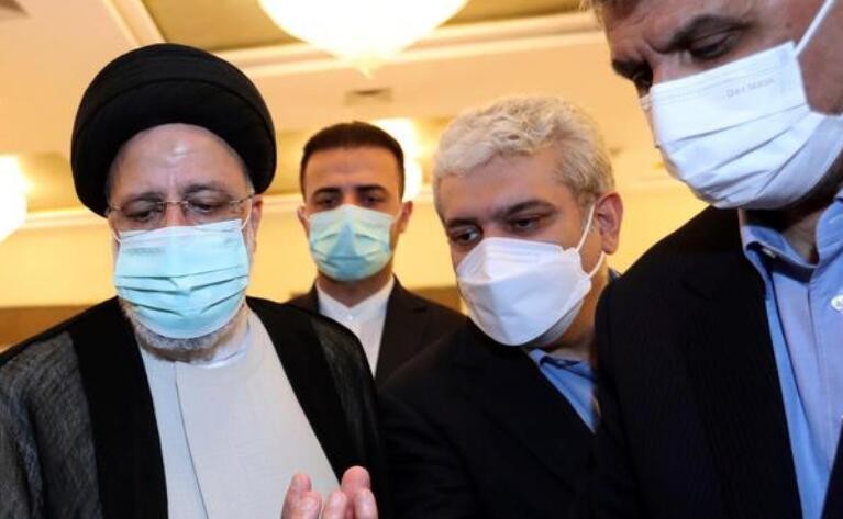 伊朗总统表示伊朗将继续就和平利用核能进行研究
