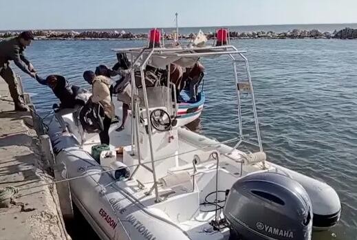 4艘偷渡船在突尼斯海域沉没已致12人丧生