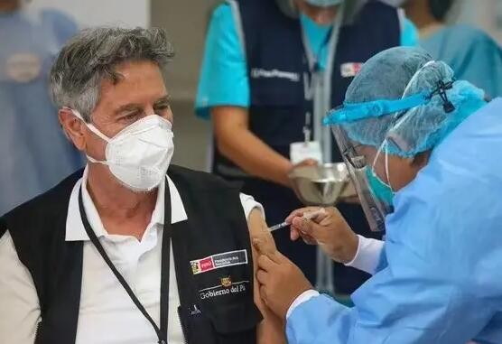 秘鲁新冠疫苗接种疑存在失误 总理：若属实 将严惩