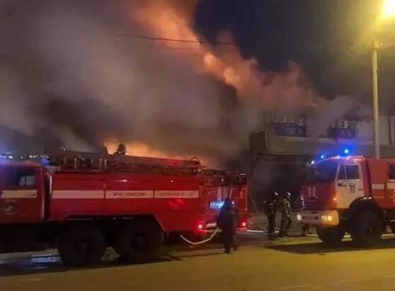 俄罗斯中部16个居民点多处建筑物起火致5人死亡