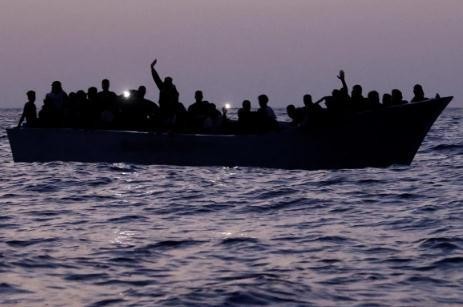 一艘载有移民的船只在叙利亚附近沉没 至少34人死亡