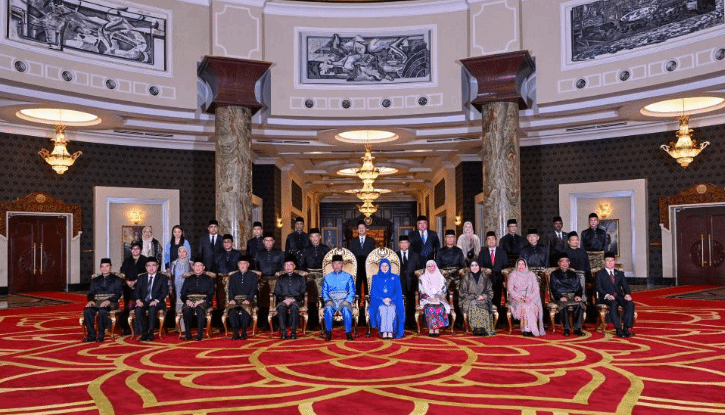 马来西亚新内阁在吉隆坡国家皇宫宣誓就职