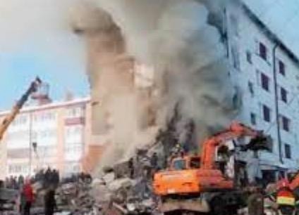 俄罗斯一居民楼爆炸 致6人死亡10人受伤