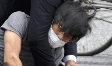 日本超万人签名要求为枪杀安倍嫌犯减刑 有人称他是“受害者”