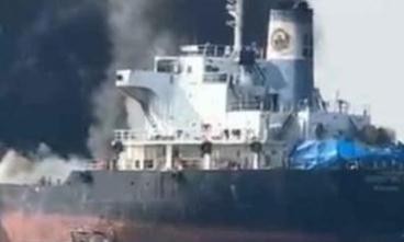泰国一油轮爆炸起火 致8名工人失踪附近房屋受损