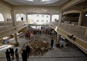 巴基斯坦清真寺爆炸案已致100人死 巴塔干的吗