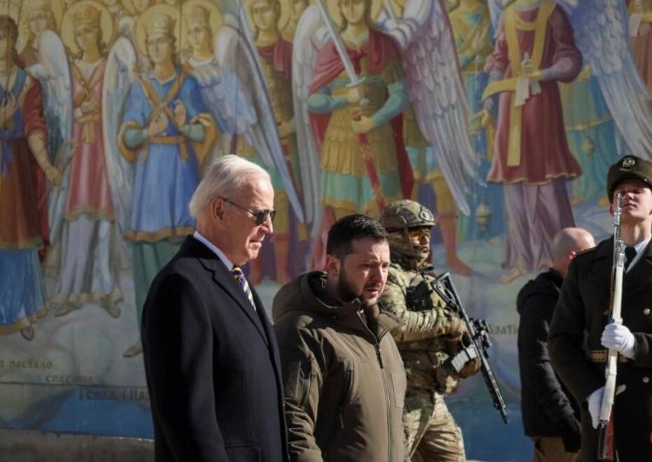 美国总统拜登突访基辅 宣布增加对乌军援