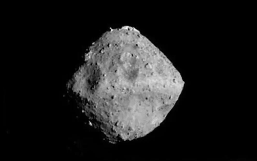 小行星“龙宫”样本中含约2万种有机分子