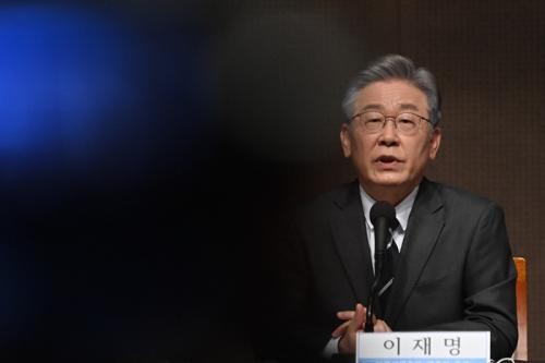 韩媒：韩国国会否决拘留最大在野党党首案