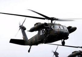 美军两架“黑鹰”直升机相撞坠毁 预计有人员伤亡