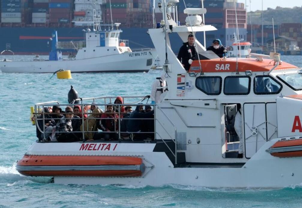 约60名非法移民在马耳他海域获救