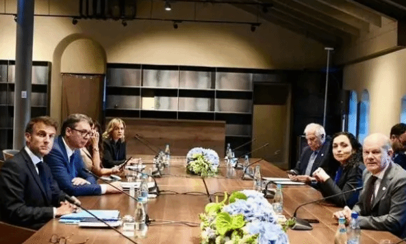 塞尔维亚总统与科索沃当局领导人短暂会面