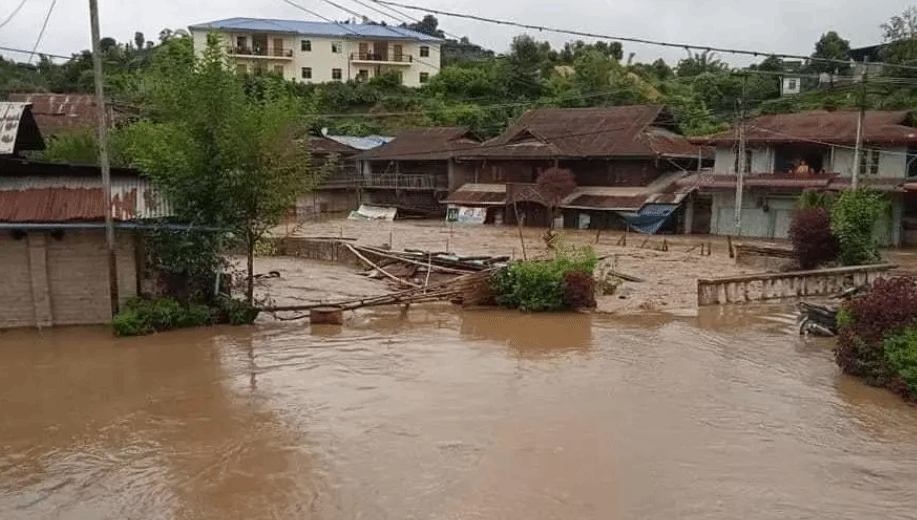 泰国多地强降雨 政府发布山洪预警