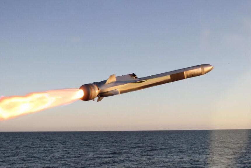 俄为新型核潜艇装备“锆石”高超音速巡航导弹系统