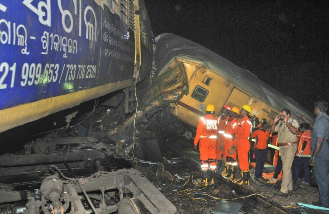 印度南部火车相撞造成至少6人死亡