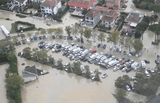 意大利托斯卡纳大区因风暴“夏兰”死亡人数升至7人