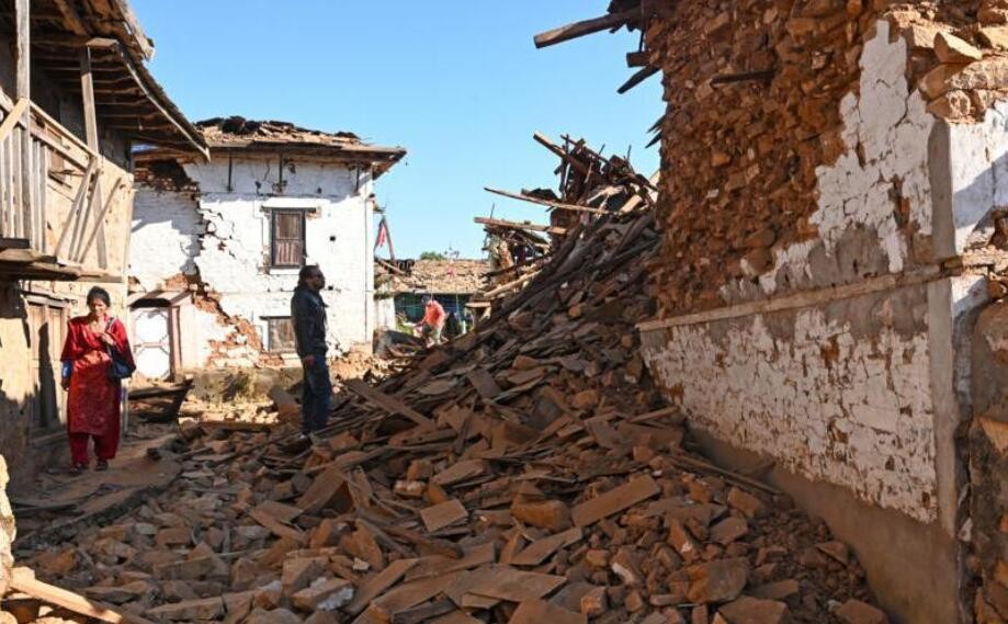 尼泊尔地震灾区发生5.8级余震