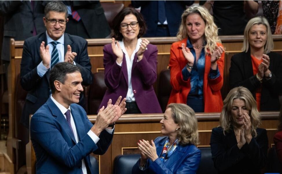 桑切斯连任西班牙首相