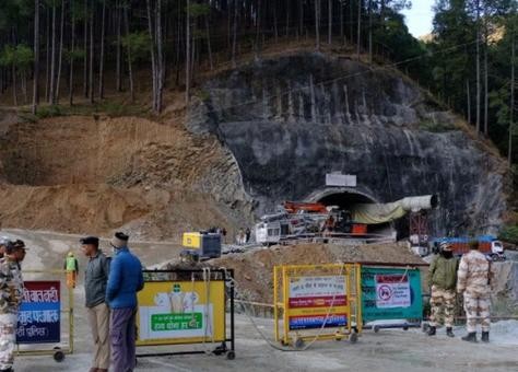 印度隧道塌陷：救援行动已持续五天 40名工人仍被困
