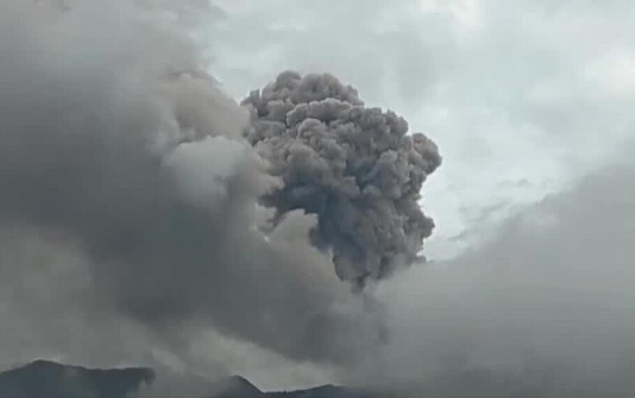 印尼火山喷发死亡人数升至22人