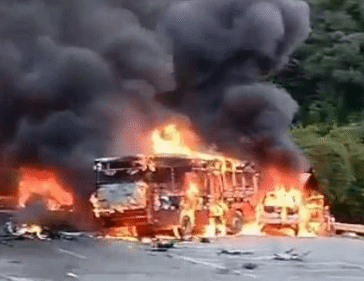 委内瑞拉17辆车连环相撞 致16人遇难6人重伤