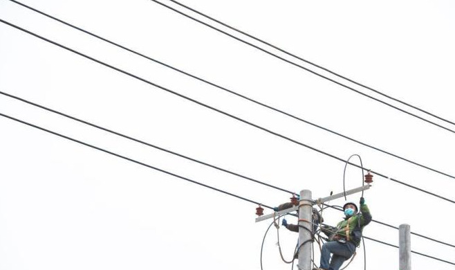 全国电力供应安全可靠 电网运行平稳有序