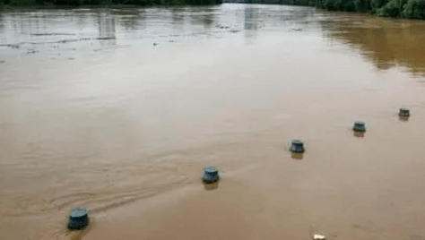 强降雨持续 重庆10条河流现超警戒水位洪水