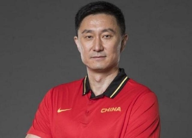 杜锋带领中国男篮首秀 王哲林与周鹏将参赛