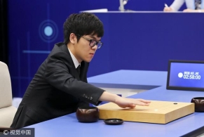 AlphaGo自我学习棋谱公开 时越：它们来自未来