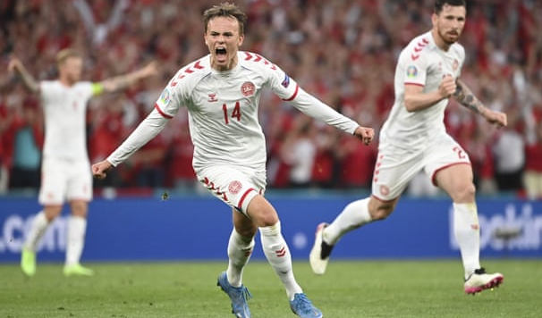 欧洲杯-热刺悍腰助攻双响 丹麦4-1俄罗斯出线