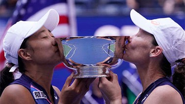 中国网球书写新历史！中国女双集齐“金满贯”