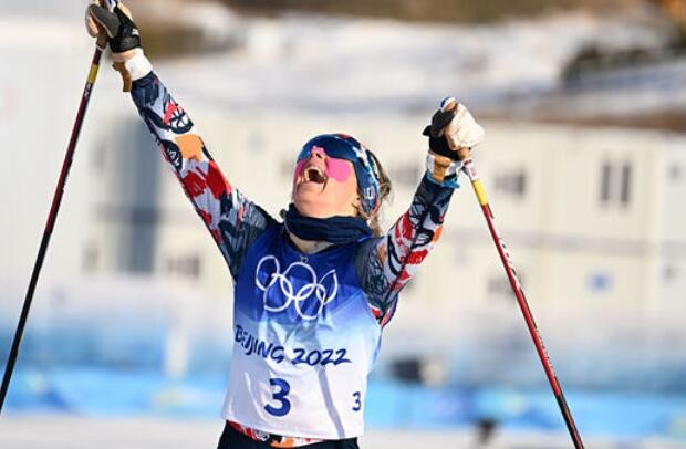 挪威选手特·约豪格摘得北京冬奥会首金