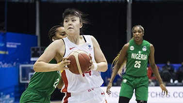 中国女篮大胜尼日利亚14分 李梦李月汝均19分