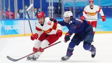 北京冬奥会中国男冰首秀0-8不敌美国队
