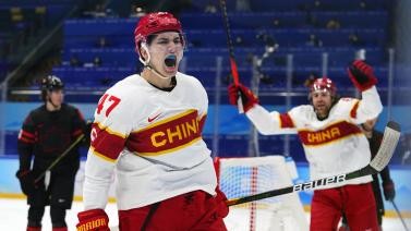 男子冰球晋级赛中国2-7不敌加拿大四连败无缘八强